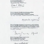 12.09.1990: Zwei-plus-Vier-Vertrag wird unterzeichnet.