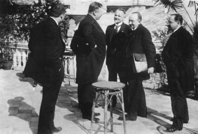 16.04.1922: Russland und das Deutsche Reich schließen Rapollo-Vertrag.
