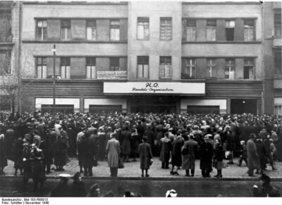 Westdeutsche Handelskonzerne belohnen sich