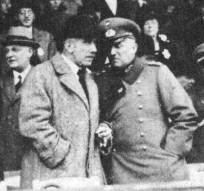 Franz von Papen: „Hitlers Steigbügelhalter“ und von Schleichers „Fränzchen“
