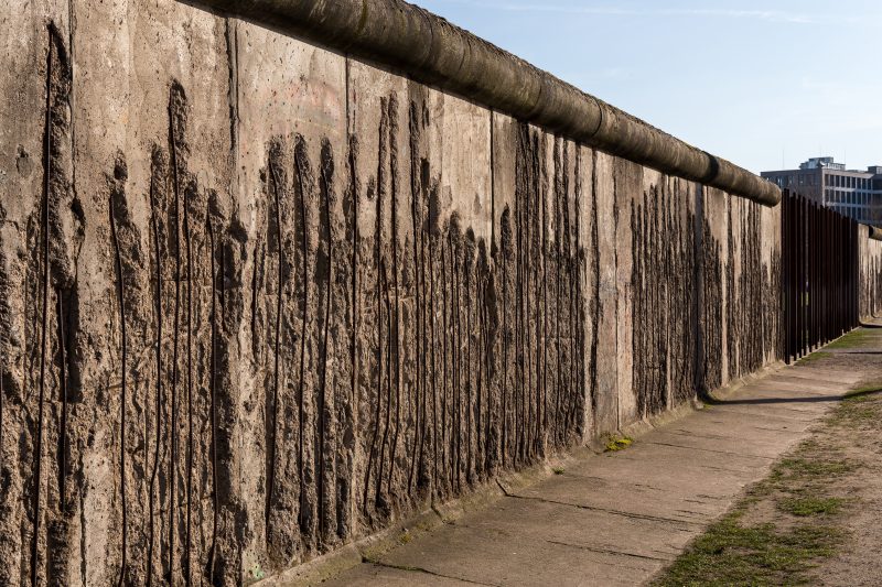 Der Bau der Berliner Mauer, Symbol des Kalten Kriegs