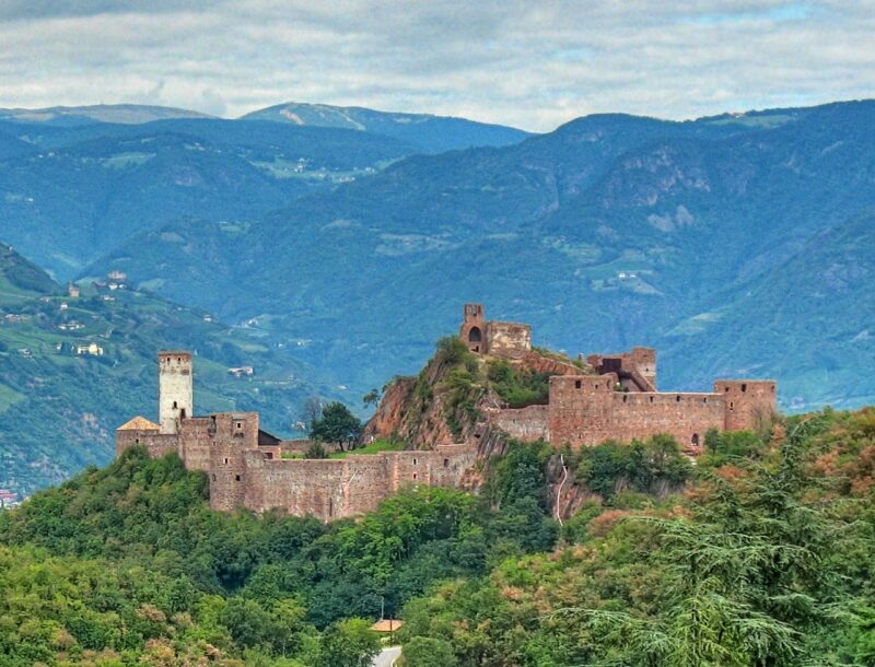 Die Bombenanschläge in Südtirol, ihre Ursachen und  Folgen