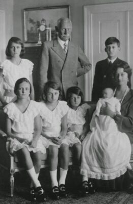 “Die Wittelsbacher – Geiseln Adolf Hitlers” am 10.06.2025 im 3SAT