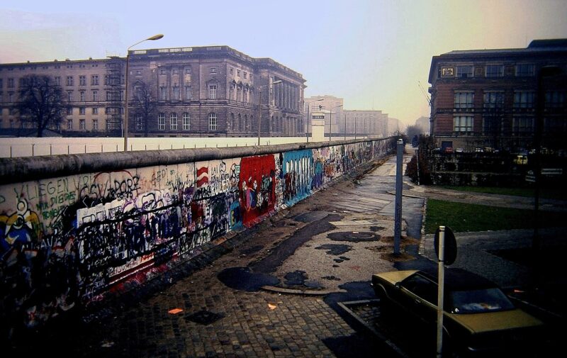 "Wir Kinder der Mauer" am 05.07.2026 im MDR