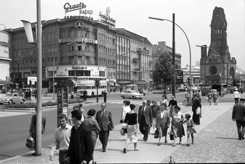 "Geheimnisvolle Orte: Der Kurfürstendamm - Boulevard mit Geschichte" am 28.07.2026 im 3SAT